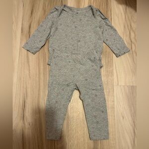 Gap Onesie Long Sleeve Shirt and Pants Toddler Girls Size 12-18 months by Gap